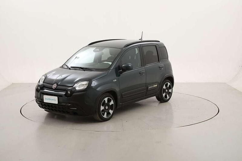 Verde scuro Usata 2025 Fiat Panda Due volumi | 11.990 € (Buon prezzo) - Immagine 1/4