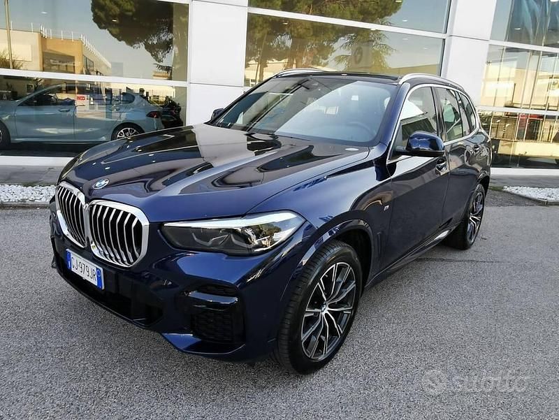 Blu Usata 2022 BMW X5 M Sport SUV | 53.000 € (Ottimo prezzo) - Immagine 1/4