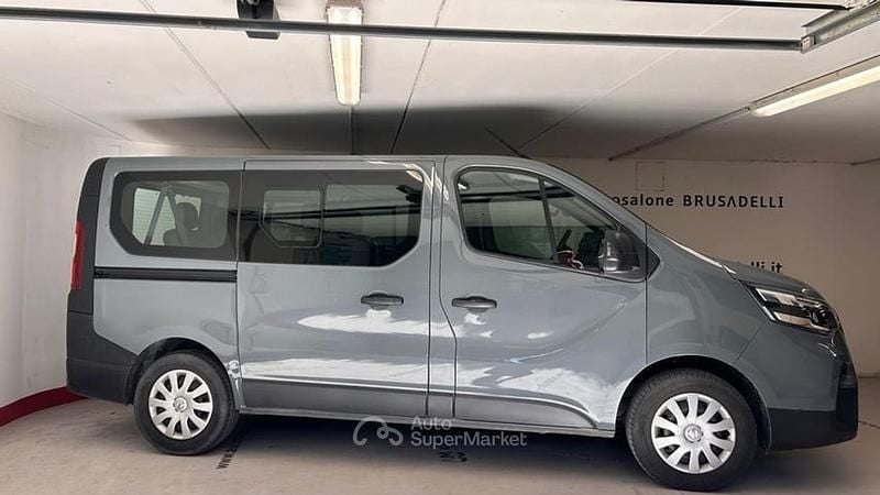 Usata Nissan Primastar 110 CV (80 kW) 2022 Grigio pastello Monovolume