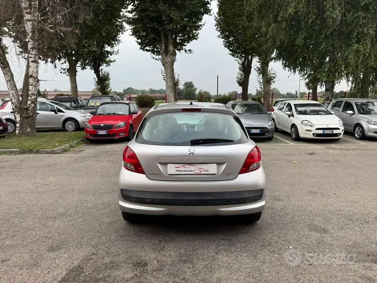 Usata Peugeot 207 92 CV (67 kW) 2012 Grigio Berlina