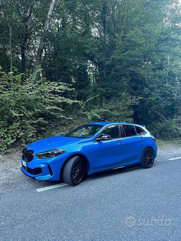 Usata BMW 135 Performance 306 CV (225 kW) 2021 Blu Utilitaria