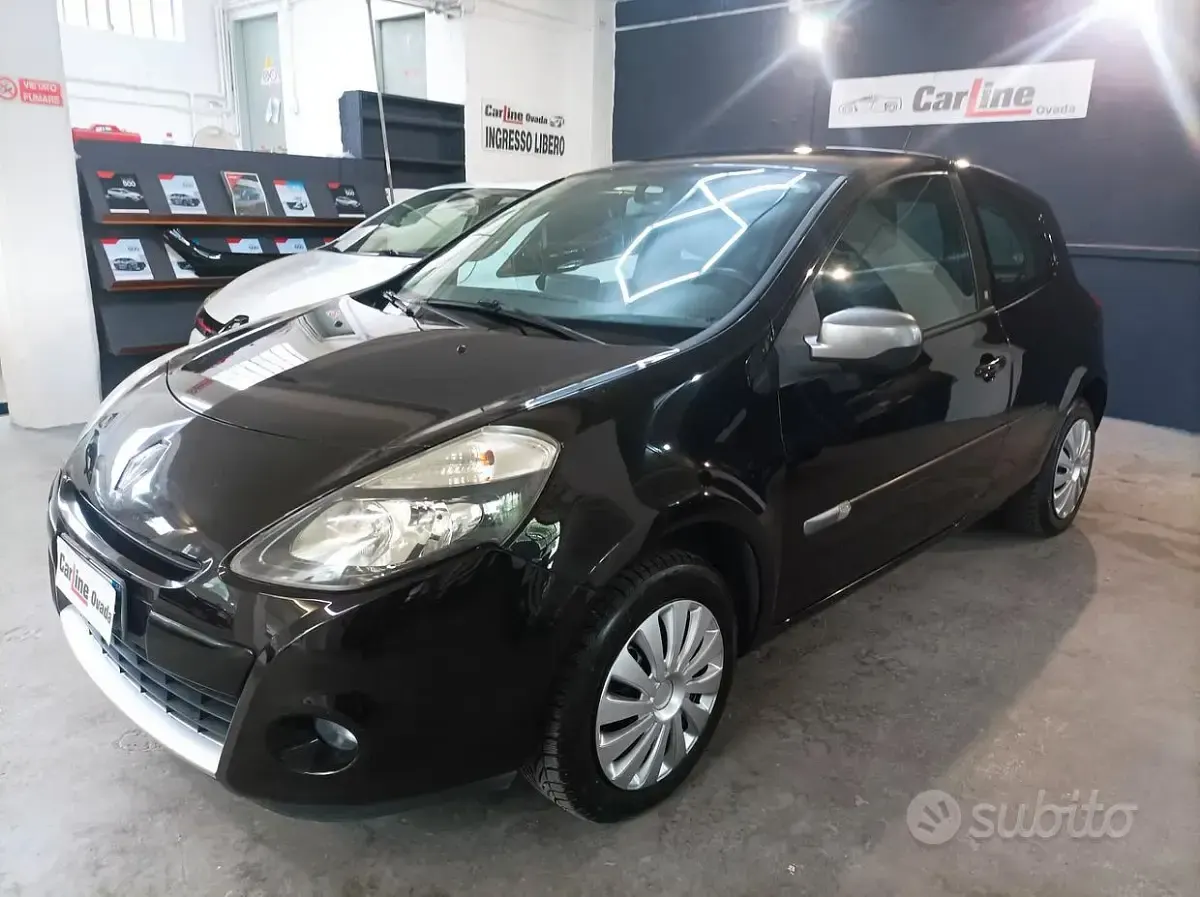 Brugt Renault Clio II 75 HK (55 kW) 2011 Sort Sedan