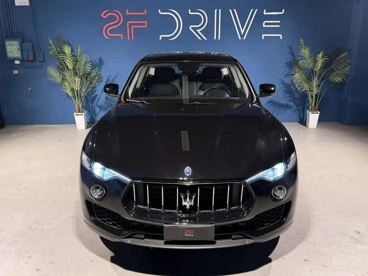 Usata Maserati Levante 349 CV (256 kW) 2021 Nero SUV