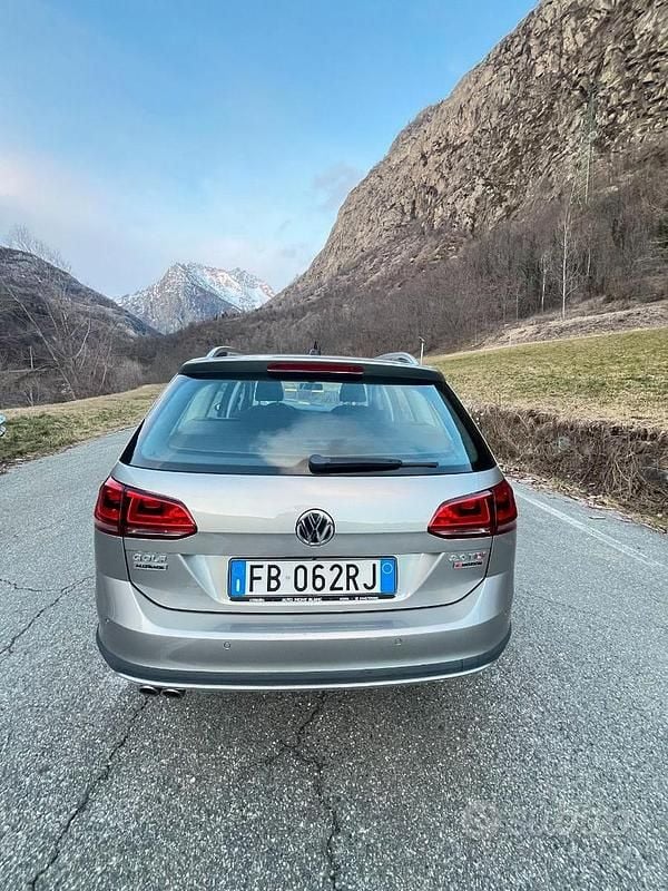 Usata VW Golf Alltrack 184 CV (135 kW) 2015 Grigio Station wagon