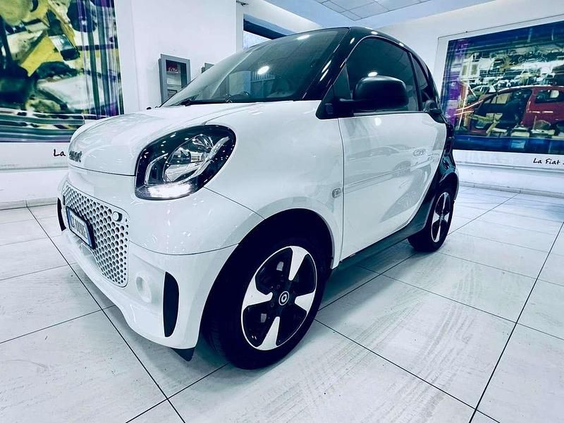 Usata Smart ForTwo Coupé Passion 41 kW (56 CV) 2021 Bianco Utilitaria