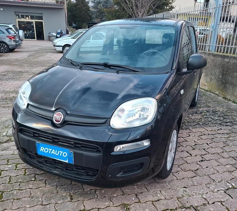 Usata Fiat Panda Easy 69 CV (50 kW) 2020 Nero Utilitaria