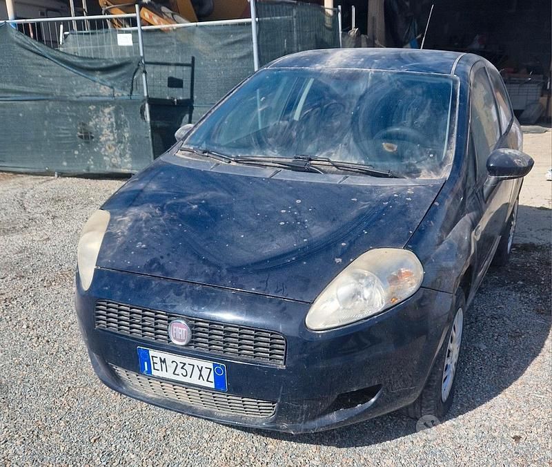 Blu Usata 2012 Fiat Punto Furgone | 1200 € (Super prezzo) - Immagine 1/4