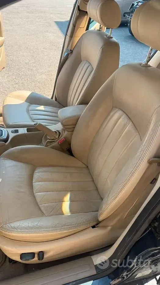 Usata Jaguar X-type 230 CV (169 kW) 2001 Bluazzurro Berlina
