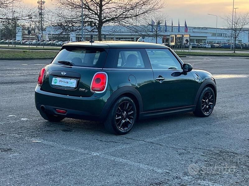 Usata Mini One D Hype 95 CV (69 kW) 2017 Verde Utilitaria