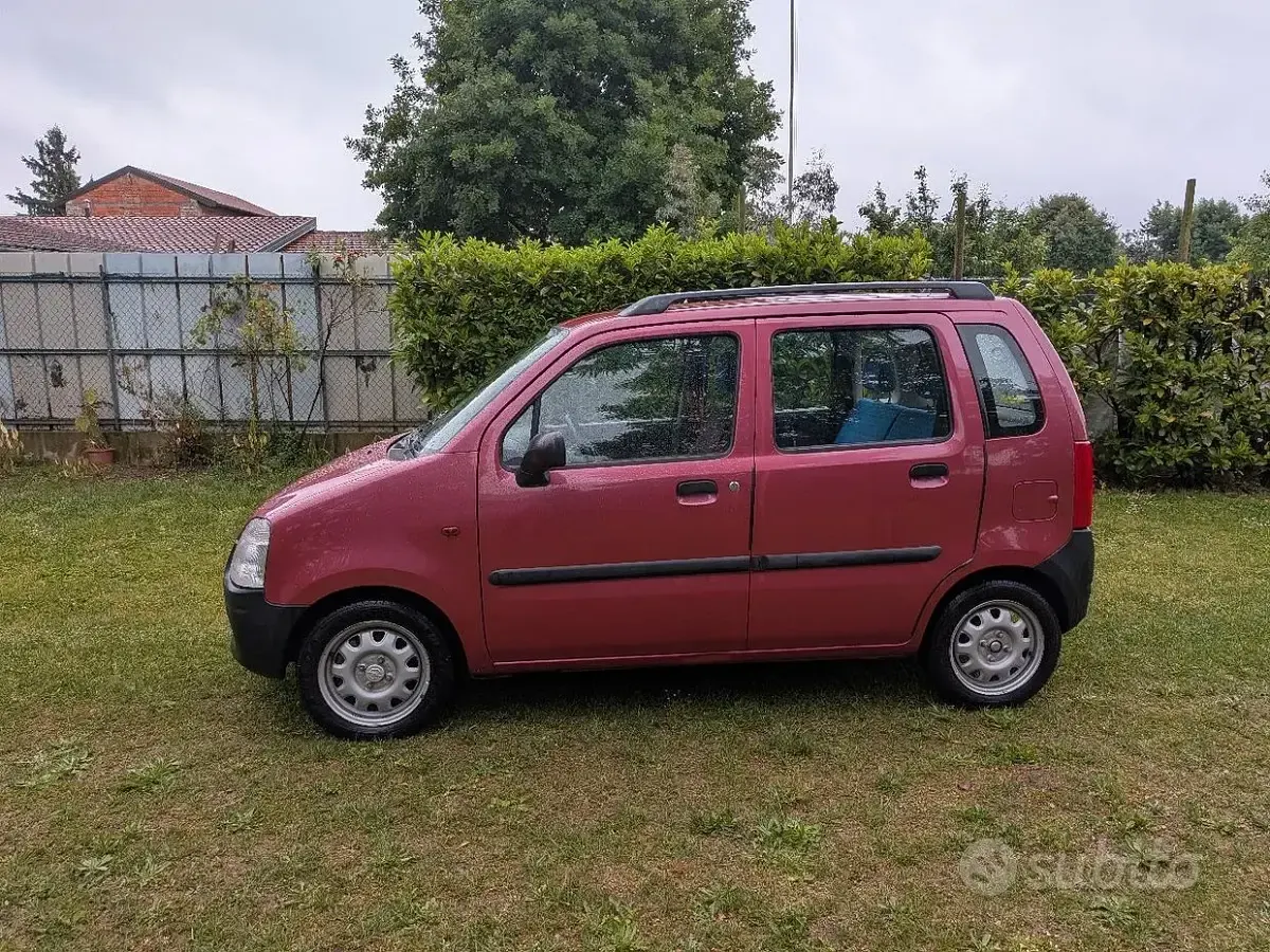 Usata Opel Agila 75 CV (55 kW) 2002 Monovolume