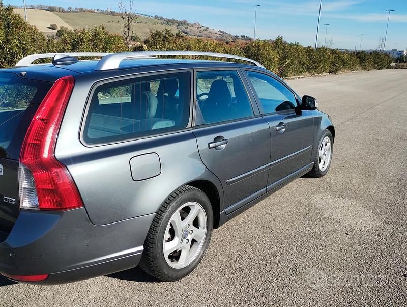 Usata Volvo V50 115 CV (84 kW) 2012 Station wagon
