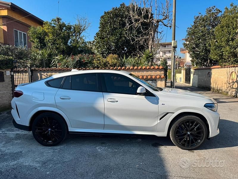 Usata BMW X6 M Sport 286 CV (210 kW) 2023 Bianco SUV