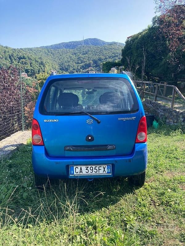 Usata Suzuki Wagon R+ 65 CV (47 kW) 2002 Blu Monovolume
