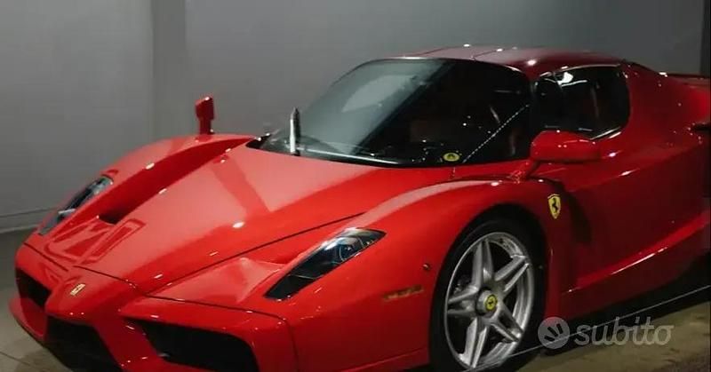 Usata Ferrari Enzo 660 CV (485 kW) 2002 Rosso Coupé