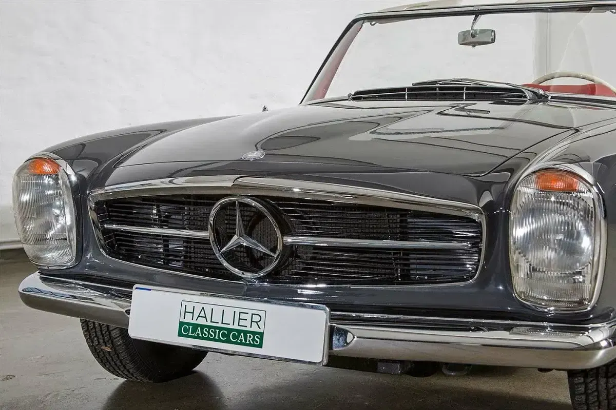 Usata Mercedes 230 150 CV (110 kW) 1963 Grigio Cabrio