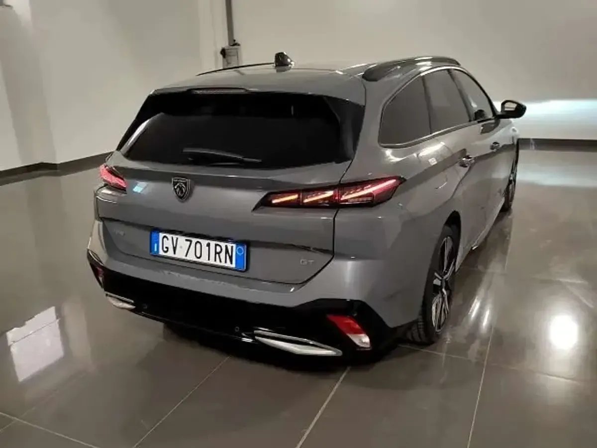 Usata Peugeot 308 SW GT 131 CV (96 kW) 2024 Grigio Station wagon