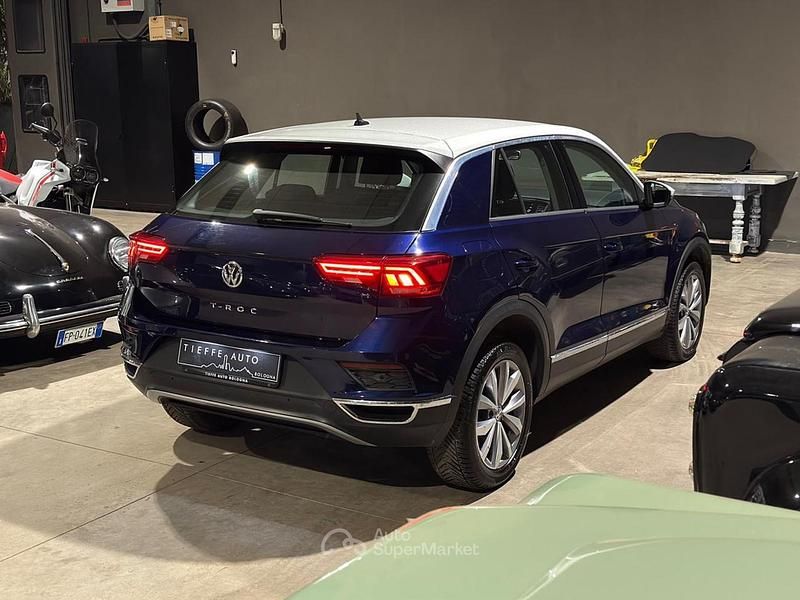 Usata VW T-Roc Style 116 CV (85 kW) 2019 Blu metallizzato SUV