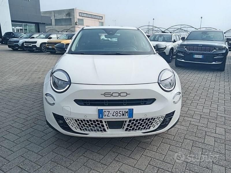 Usata Fiat 600 Icon 145 CV (106 kW) 2025 Bianco SUV