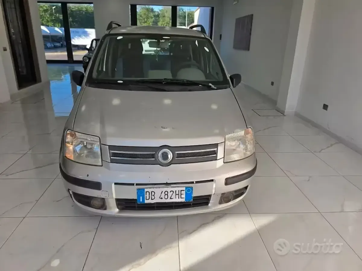 Usata Fiat Panda Dynamic 60 CV (44 kW) 2006 Grigio Utilitaria