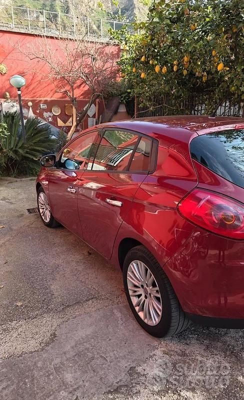Usata Fiat Bravo 120 CV (88 kW) 2012 Rosso Utilitaria
