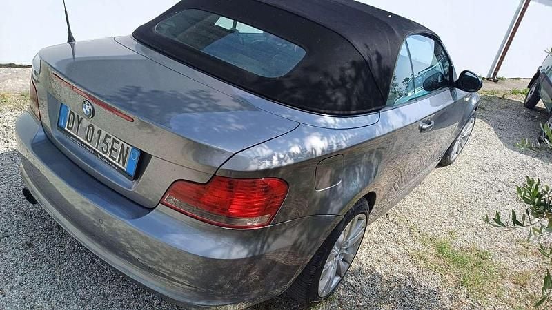 Usata BMW 118 Cabriolet Efficient Dynamics 143 CV (105 kW) 2009 Grigio Cabrio