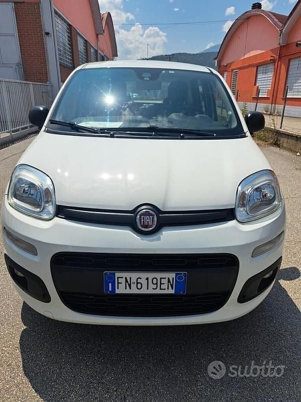 Bianco Usata 2018 Fiat Panda Easy Due volumi | 7900 € (Ottimo prezzo) - Immagine 1/4