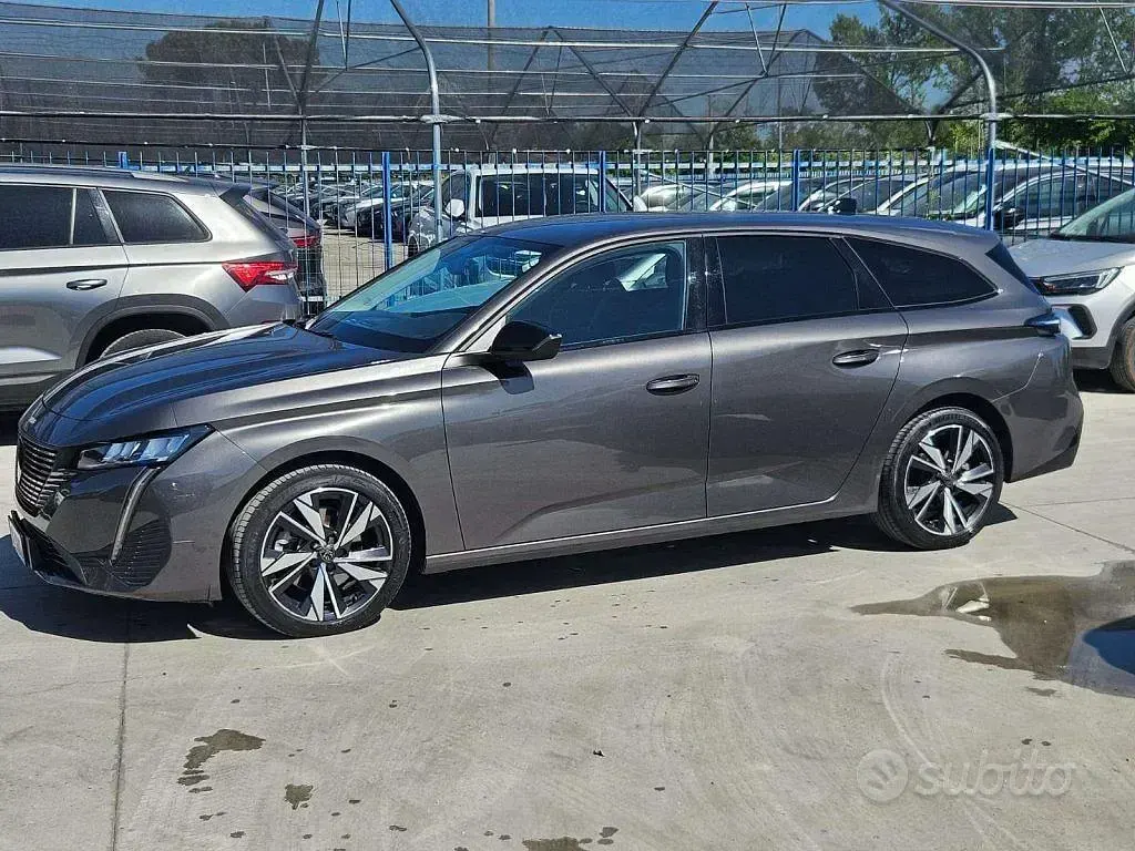 Usata Peugeot 308 SW Allure 131 CV (96 kW) 2022 Grigio Station wagon