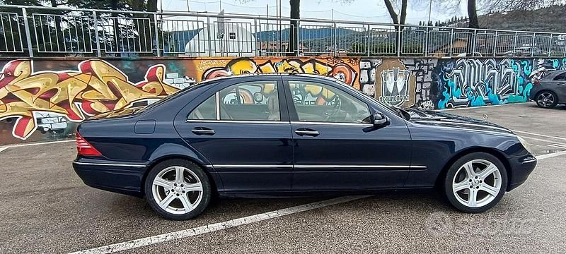 Usado Mercedes S320 224 CV (164 kW) 2000 Azul Berlina
