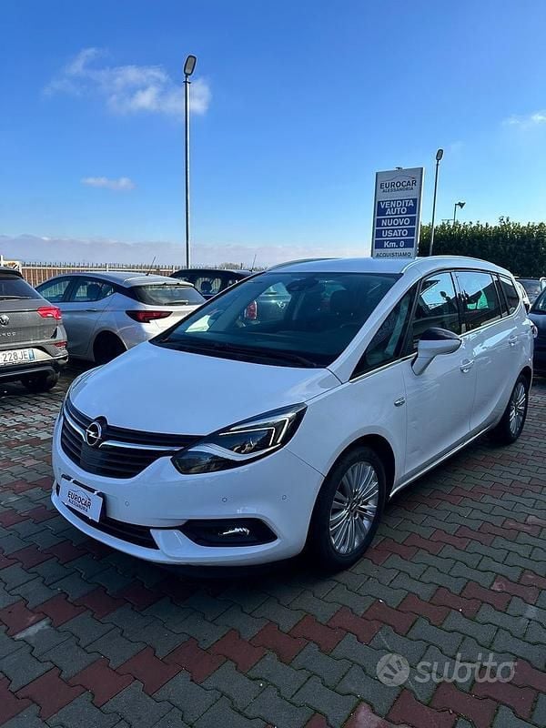 Usata Opel Zafira Innovation 130 CV (95 kW) 2017 Bianco Monovolume