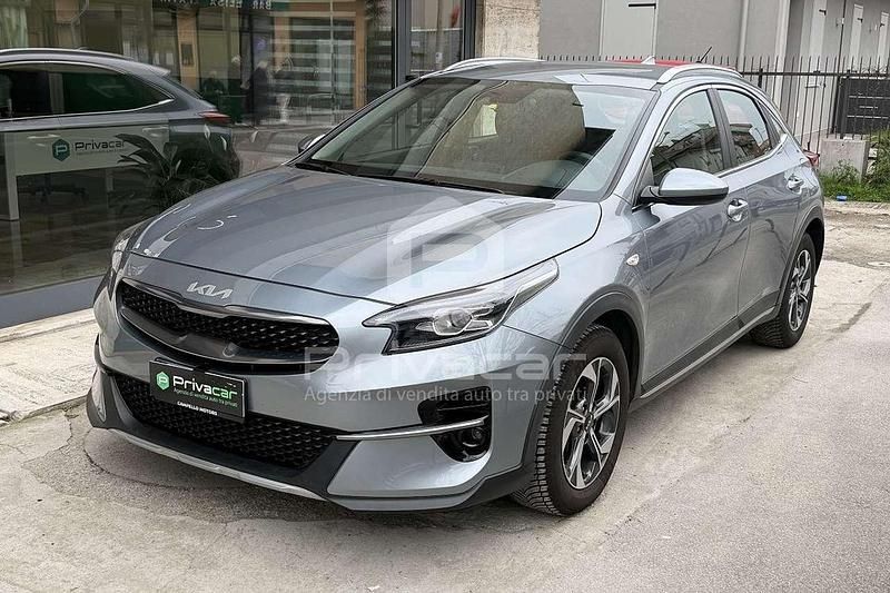 Usata Kia XCeed Urban 120 CV (88 kW) 2022 Grigio SUV