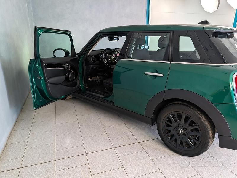 Usata Mini Cooper 136 CV (100 kW) 2023 Verde Utilitaria