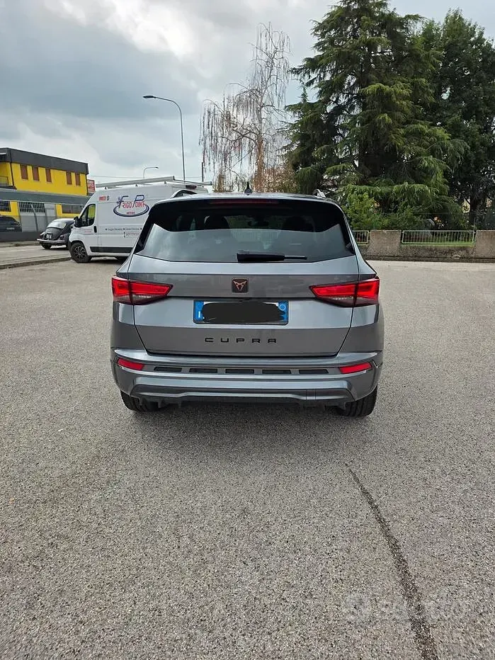 Usata Cupra Ateca 150 CV (110 kW) 2024 Grigio SUV