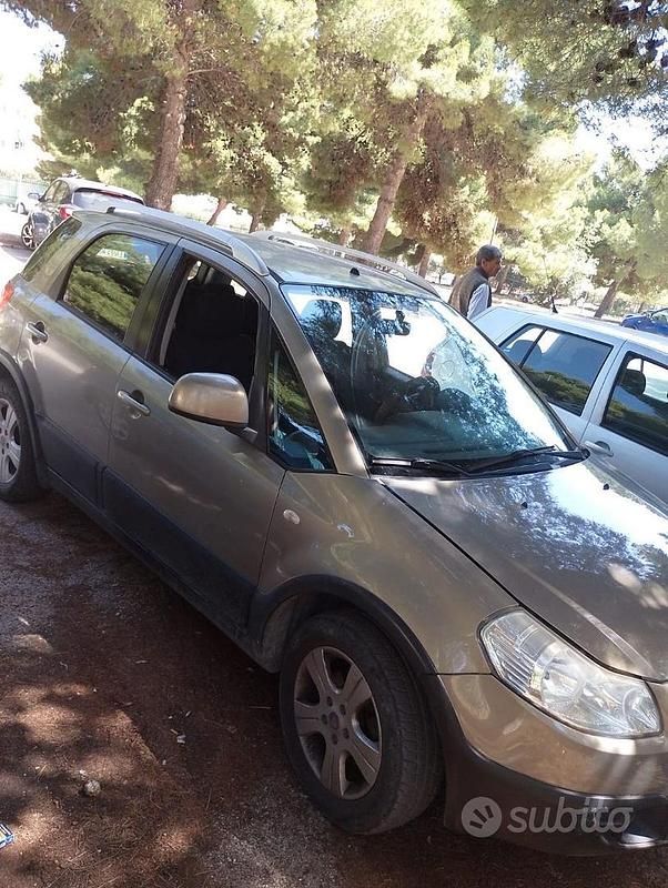 Usata Fiat Sedici 120 CV (88 kW) 2008 SUV