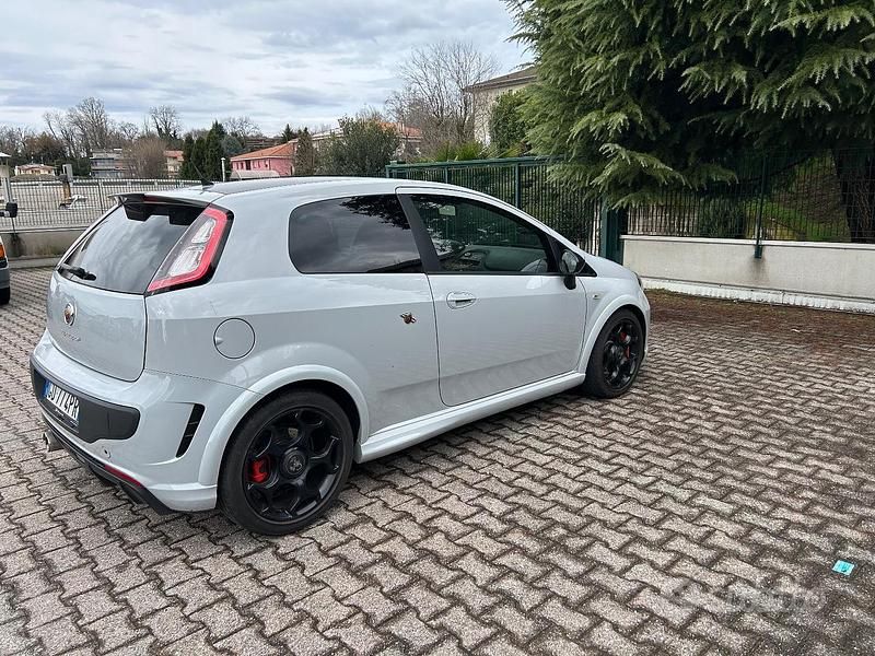 Usata Abarth Punto Evo 180 CV (132 kW) 2013 Grigio Utilitaria