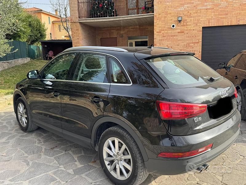 Usata Audi Q3 125 CV (91 kW) 2016 Nero SUV