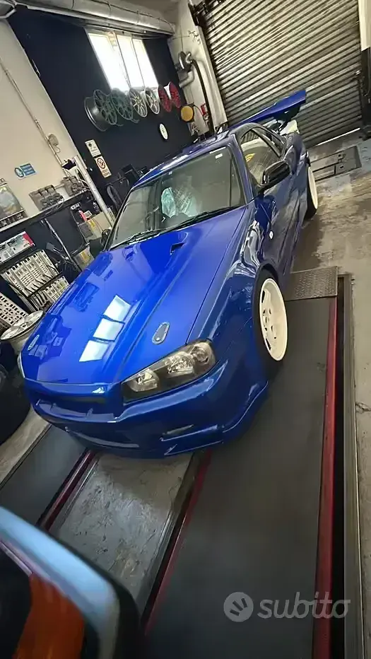 Usata Nissan Skyline 300 CV (220 kW) 1999 Blu Coupé