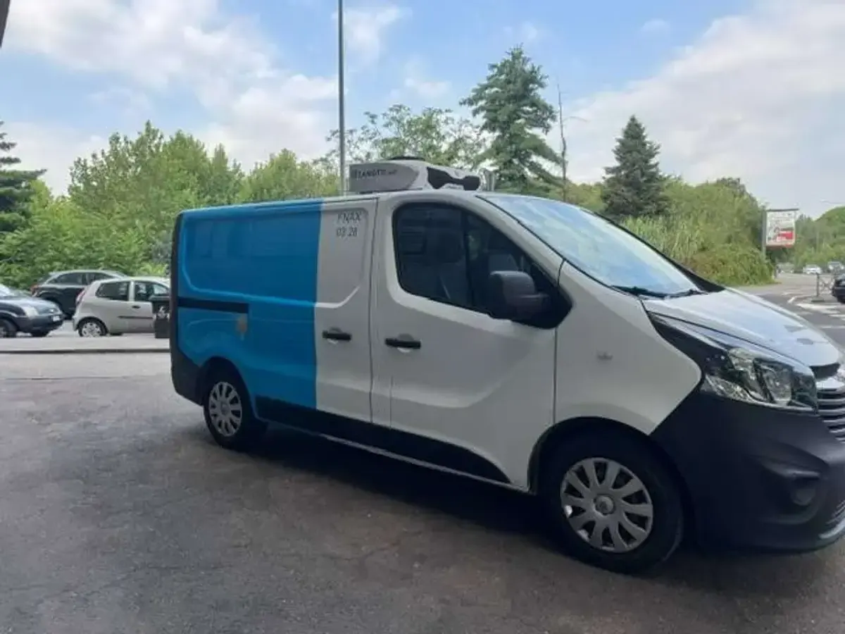 Usata Opel Vivaro 120 CV (88 kW) 2019 Bianco Monovolume