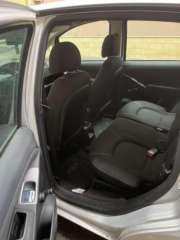 Usata Lancia Musa 95 CV (69 kW) 2012 Grigio Monovolume