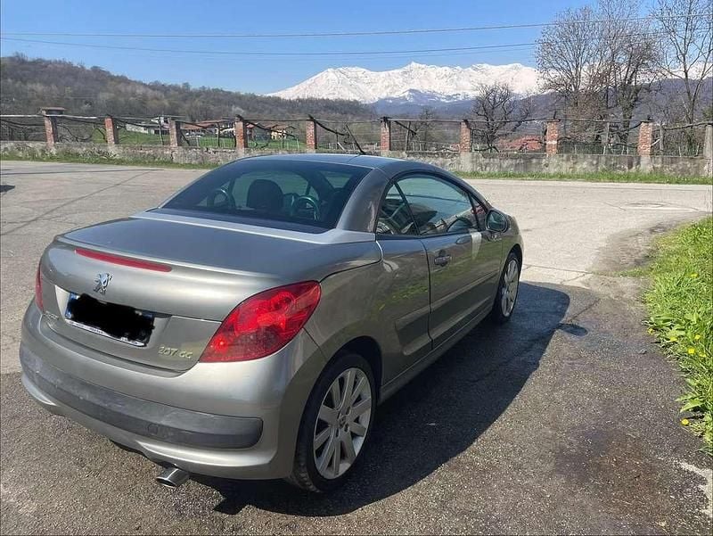Usata Peugeot 207 CC 120 CV (88 kW) 2009 Argento Cabrio