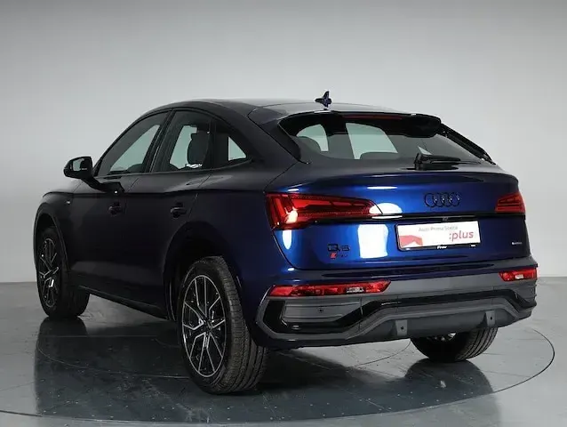 Usata Audi Q5 Sportback S-line plus 204 CV (150 kW) 2025 Blu navarra metallizzato SUV