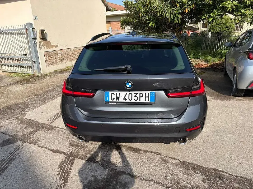Usata BMW 320 190 CV (139 kW) 2022 Grigio Station wagon