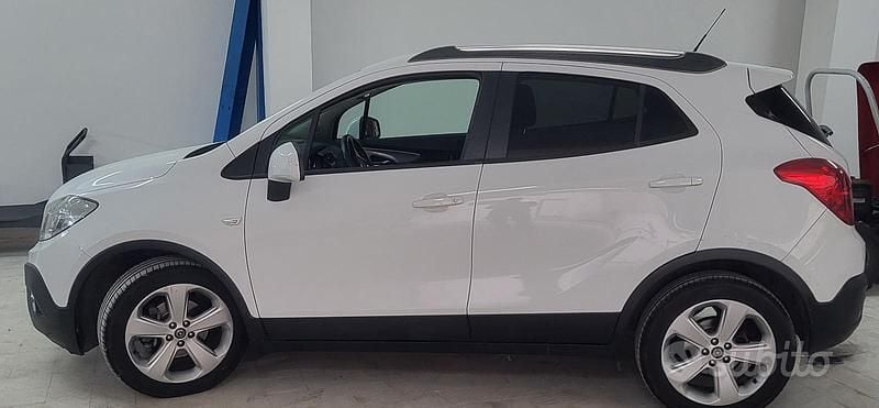 Usata Opel Mokka 140 CV (102 kW) 2014 Bianco SUV