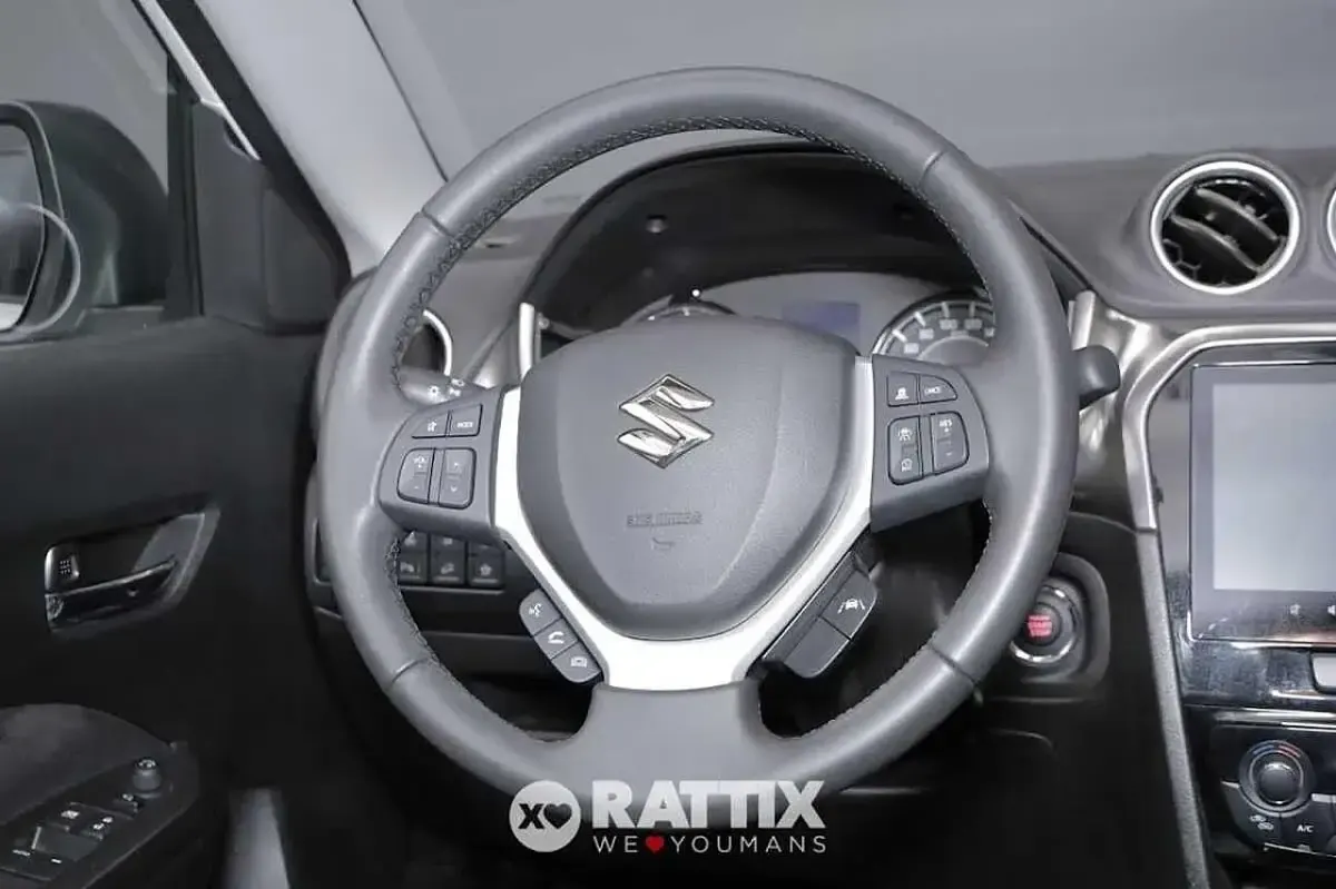 Usata Suzuki Vitara 129 CV (94 kW) 2024 Bianco SUV