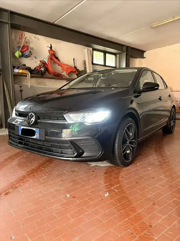 Usata VW Polo 80 CV (58 kW) 2021 Nero Utilitaria