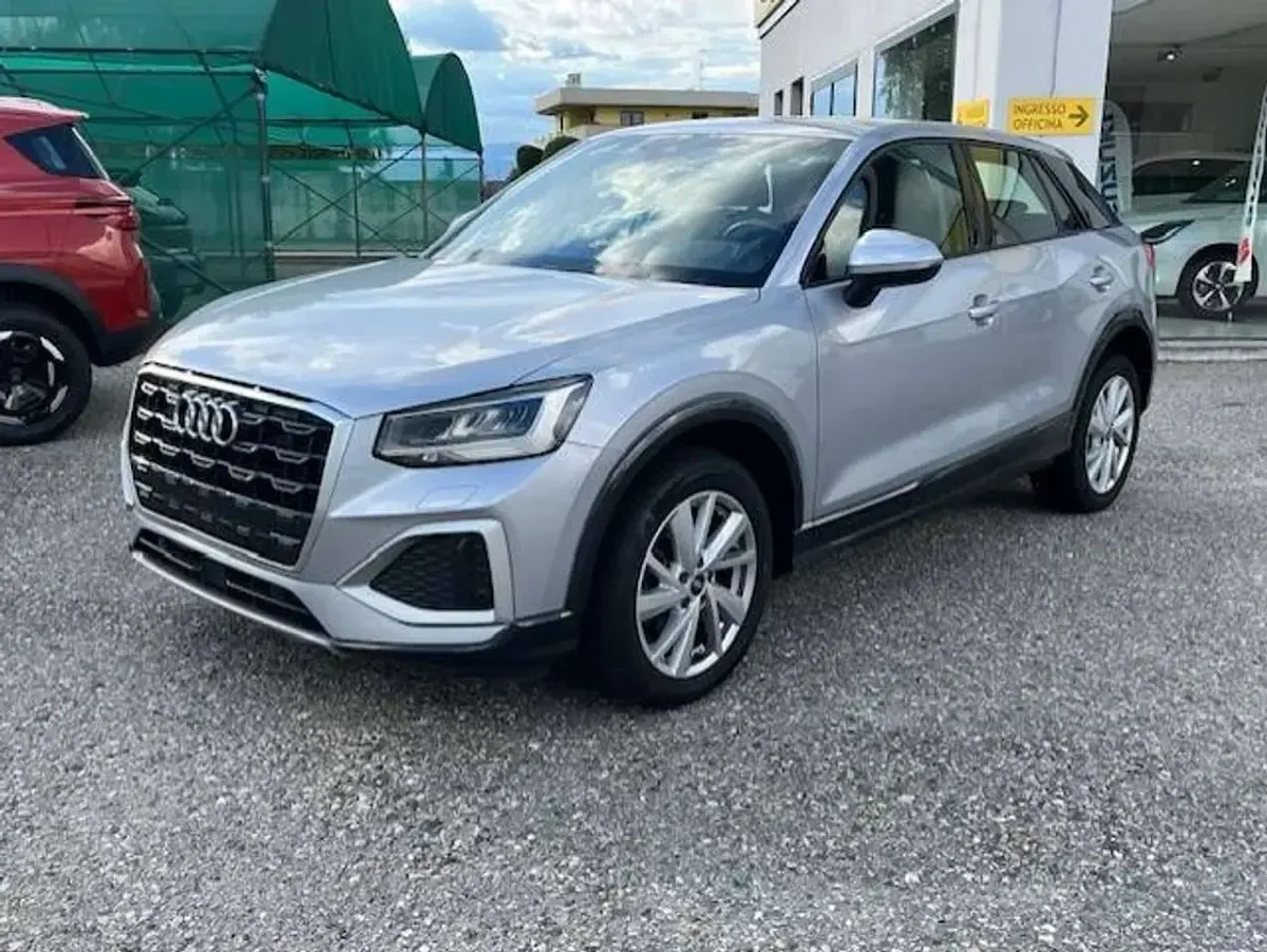 Usata Audi Q2 Advanced 150 CV (110 kW) 2023 Argento SUV
