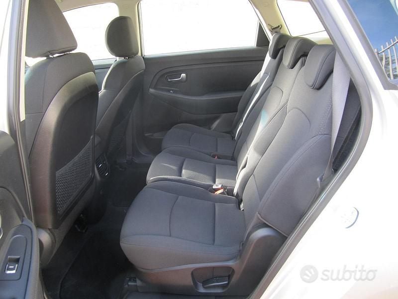 Usata Kia Carens 115 CV (84 kW) 2015 Grigio Monovolume