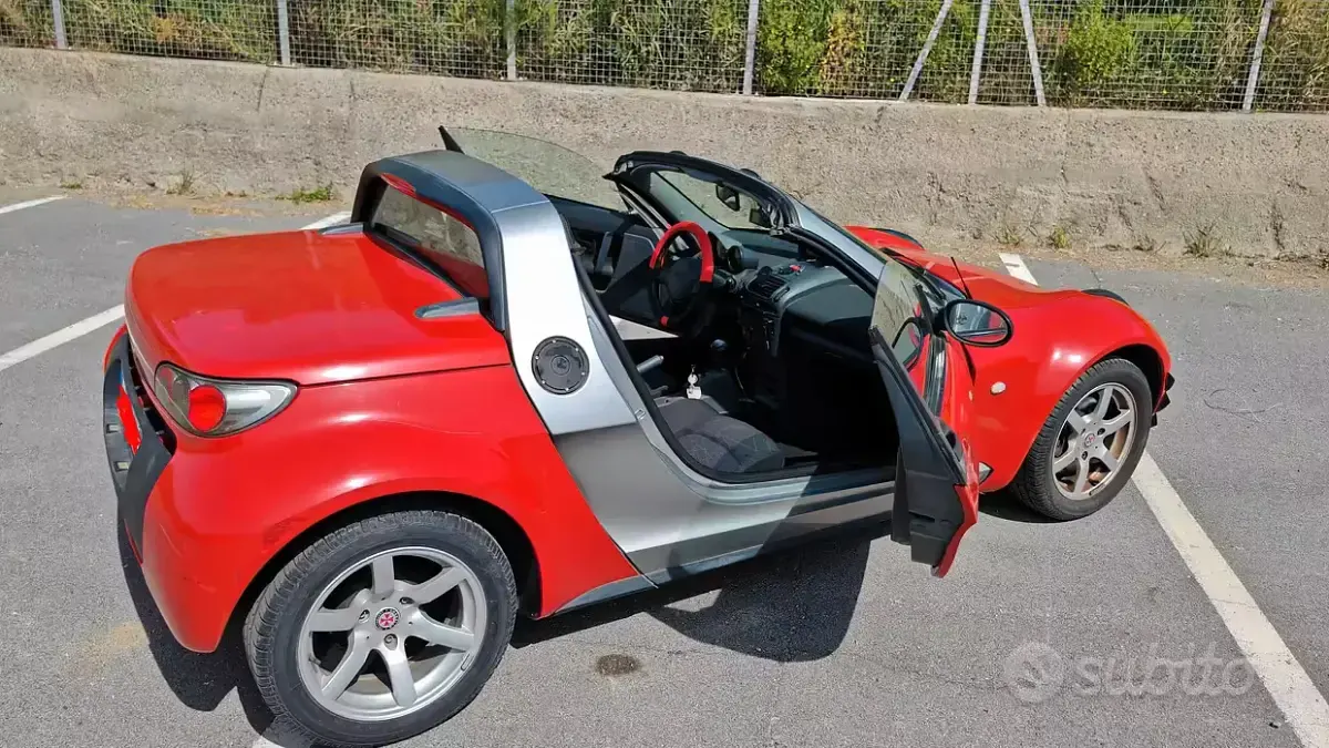 Usata Smart Roadster 82 CV (60 kW) 2004 Rosso Cabrio