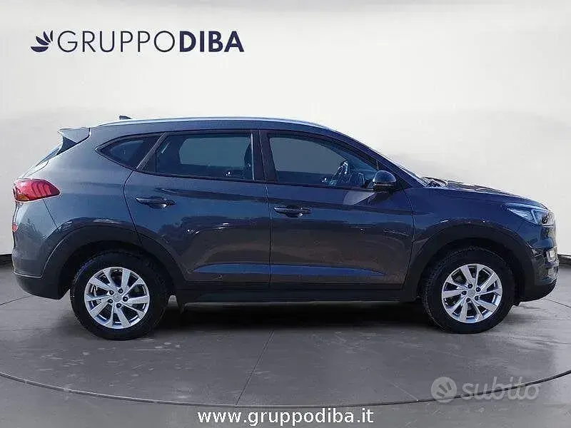 Usata Hyundai Tucson 132 CV (97 kW) 2019 Grigio SUV