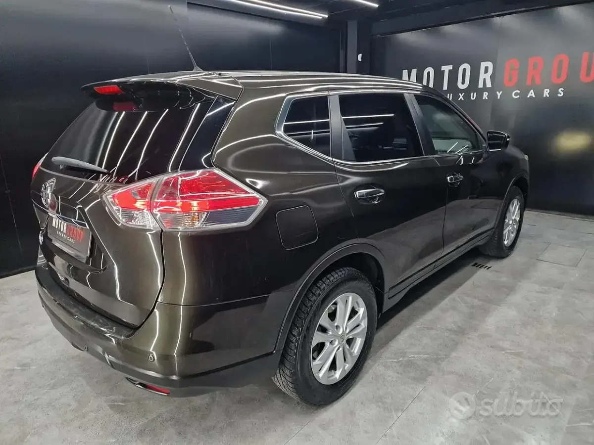 Usata Nissan X-Trail Tekna 131 CV (96 kW) 2015 Verde SUV