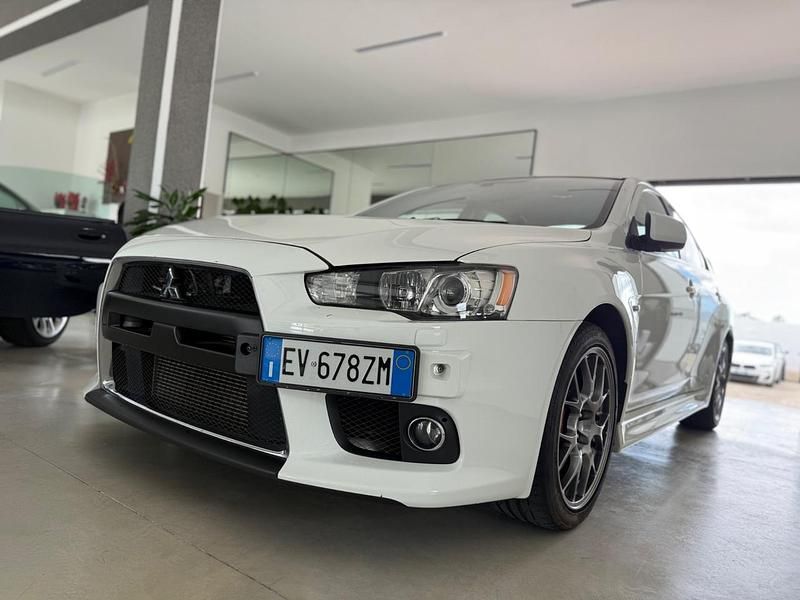 Usata Mitsubishi Lancer Evolution 295 CV (216 kW) 2014 Bianco Berlina